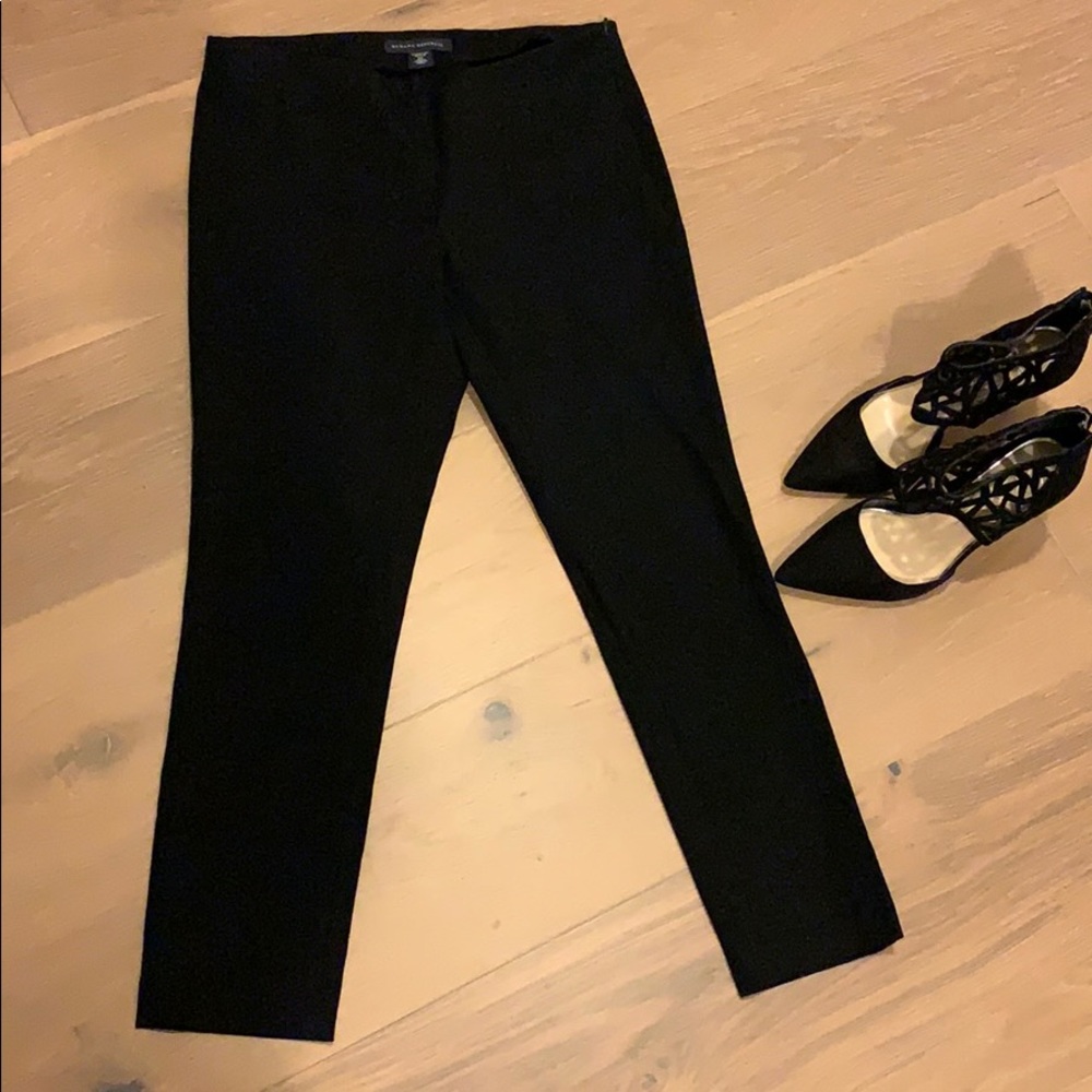 Banana Republic. Black Ankle Pants.Petite Stretch. - Picture 2 of 5
